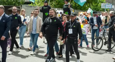 Urodzinowy korowód w Kościerzynie. Pokaz wspólnoty mieszkańców