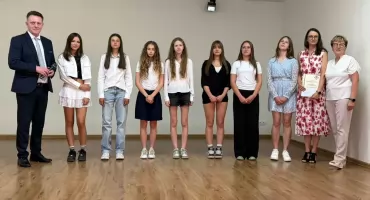 Uroczyste wręczenie nagród dla uczniów w Dziemianach