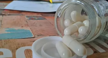 Czym różnią się opakowania szklane od plastikowych