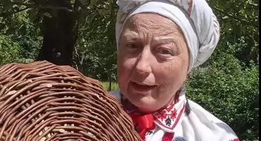 Zbieracie jabłka, które spadły z drzewa? Irena przypomina, dlaczego nie warto ich zostawiać