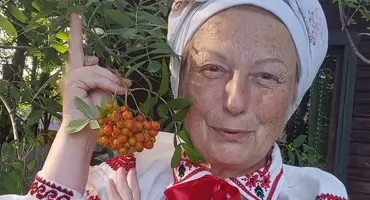 Czy jarzębina potrafi przepowiedzieć zimę? Białoruskie wierzenia o niezwykłym drzewie