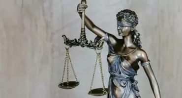 Doradztwo prawne dla firm - jak zadbać o bezpieczeństwo biznesu?