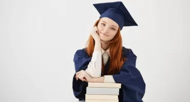 Kierunki odporne na AI i kryzysy: Co studiować po maturze, by od razu mieć pracę?