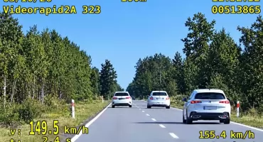 Pędził blisko 150 km/h tam, gdzie wolno 90. 18-latek stracił prawo jazdy!